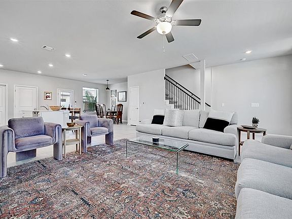3rd image of 5309A Baythorne Dr