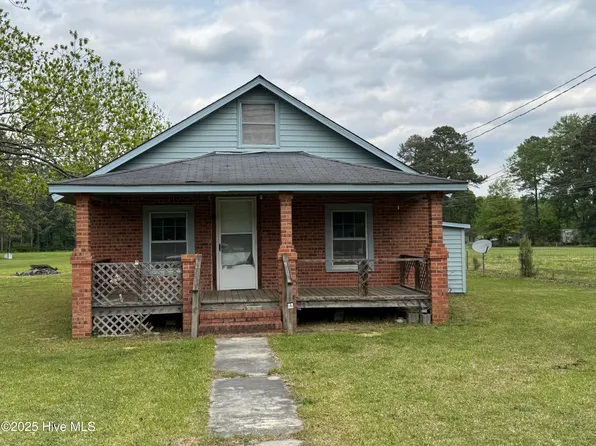1012 E Mlk Boulevard, Roseboro, NC 28382