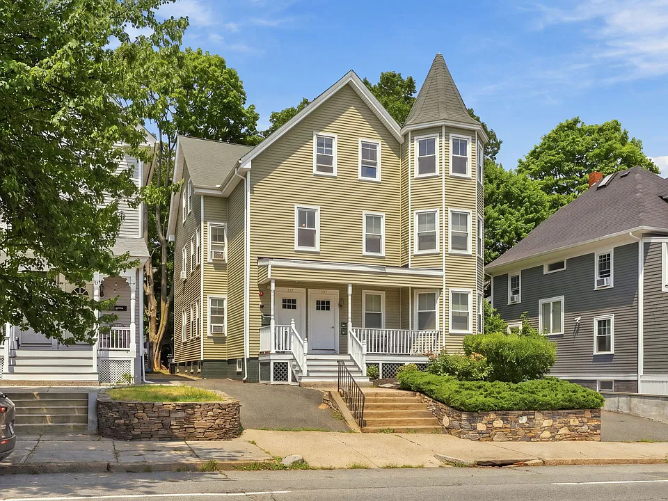 132 S Angell St #3