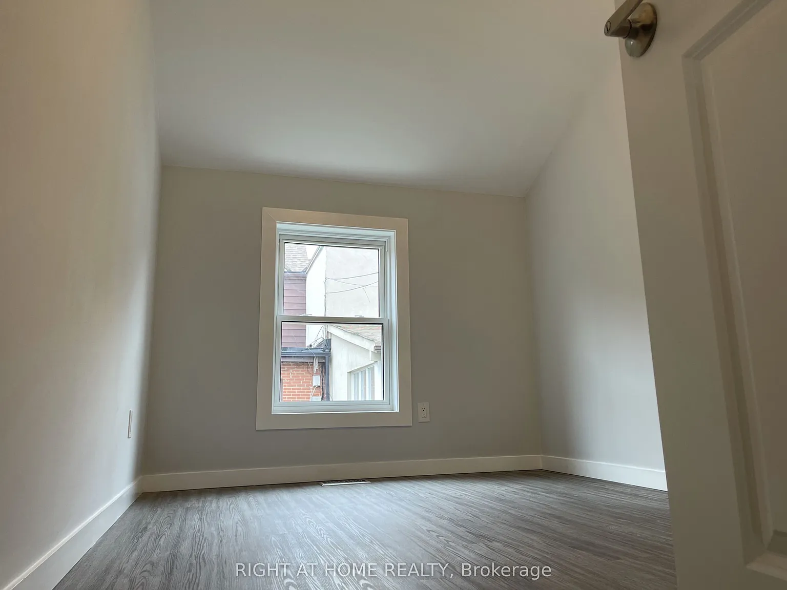 4 bed, $3,899 — Photo 3