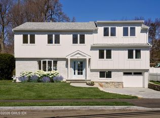 37 Mary Ln, Riverside, CT 06878