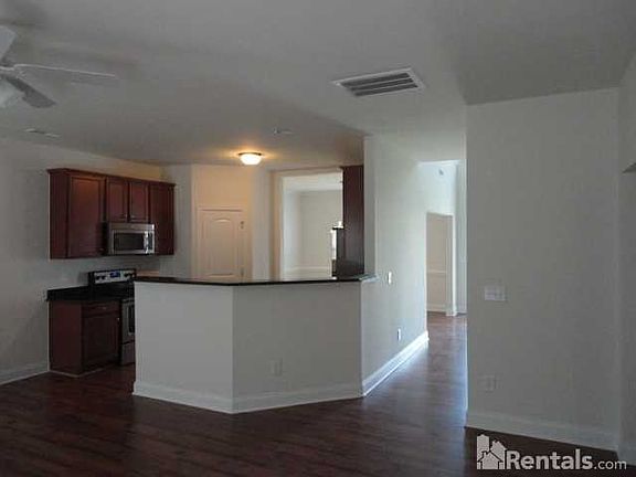 3rd image of 4609 Baylor St