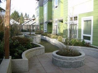 1215 N 45th St APT 415, Seattle, WA 98103