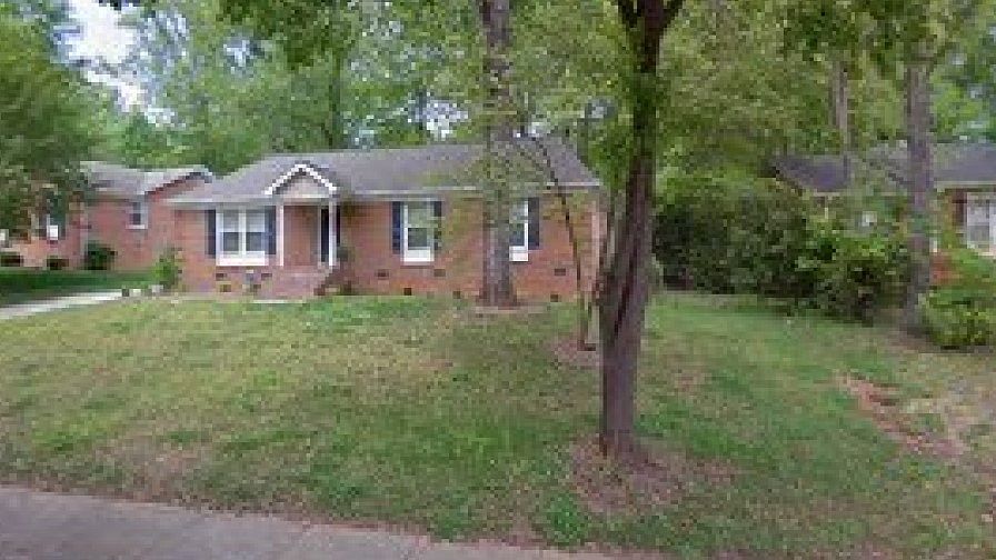 1st image of 3408 Regents Park Ln