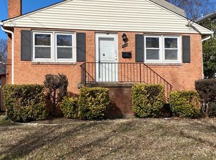 833 20th St S, Arlington, VA 22202