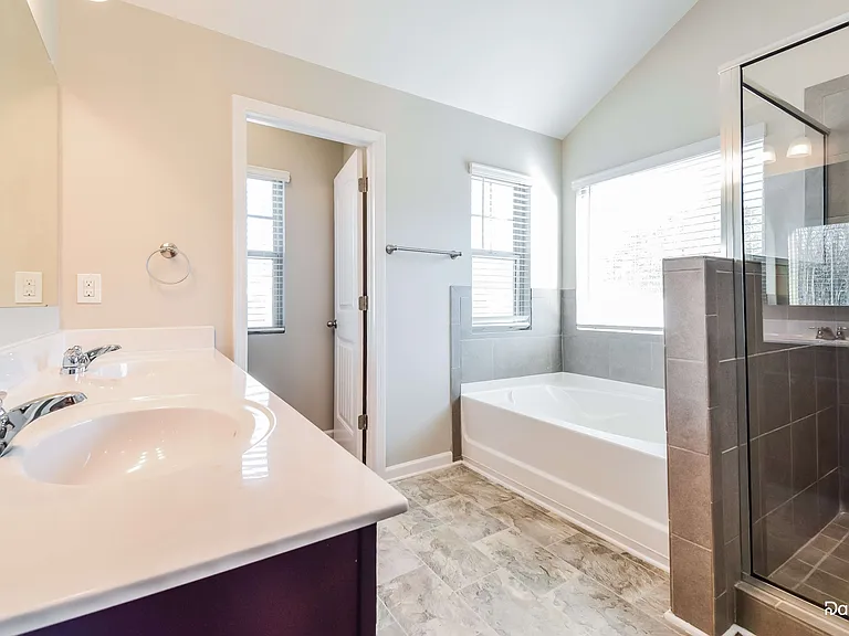 4995 Rapahoe Trl — Photo 10