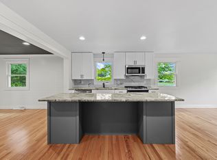 15 Lancaster Road, Glastonbury, CT 06033