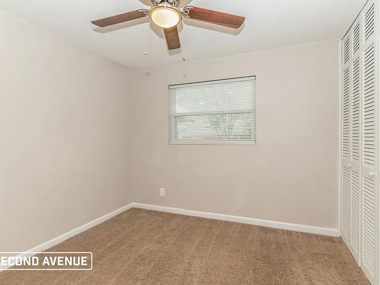 1224 Crown Dr — Photo 11