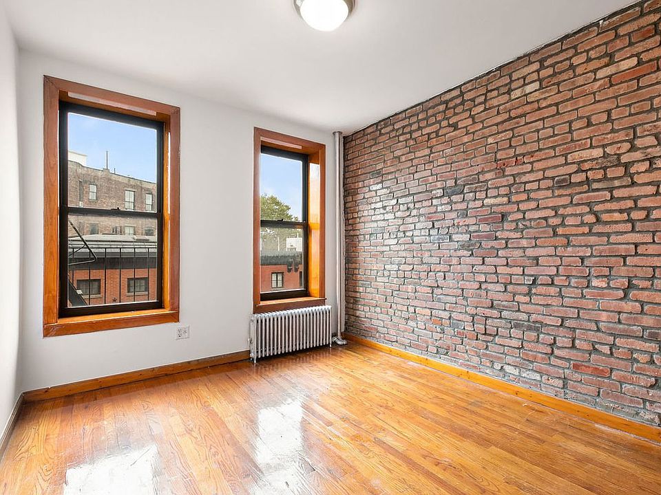 1st image of 56 Macdougal St APT 17