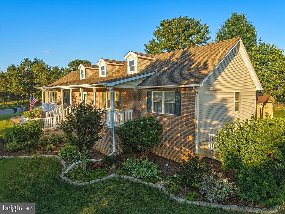 1st image of 705 Stonecrest Dr