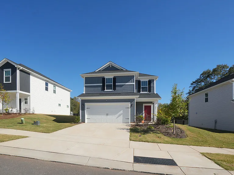 221 Alden Ct — Photo 2