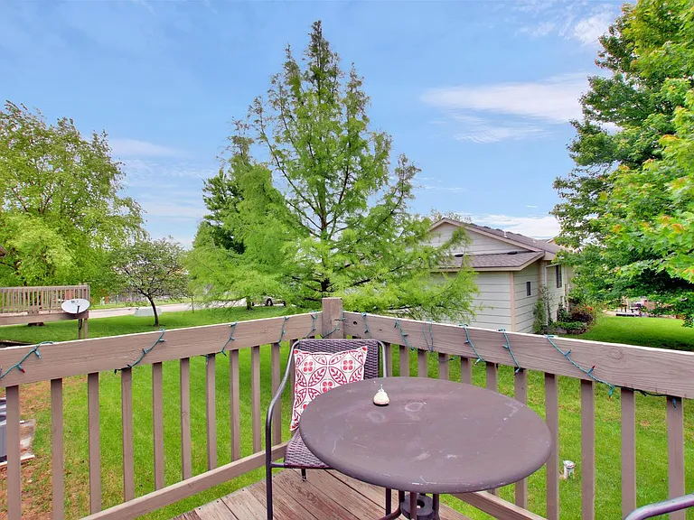 2314 N Shefford Cir — Photo 26
