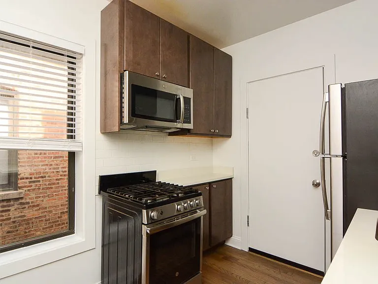 2643 N Spaulding Ave #W4 — Photo 3