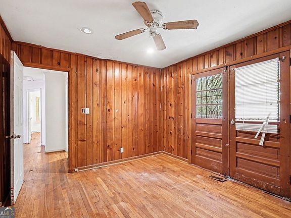 5th image of 1629 Detroit Ave NW