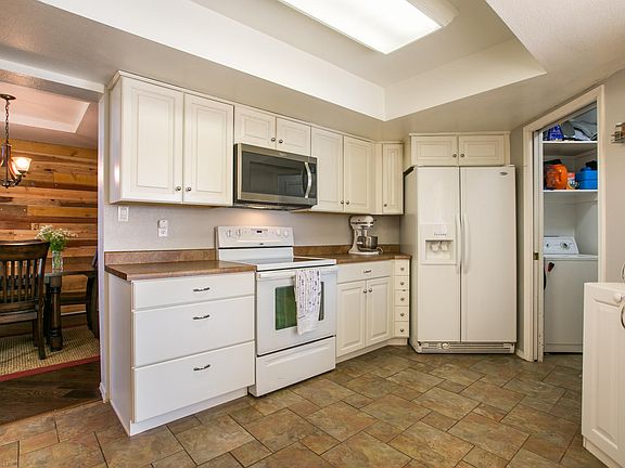 4th image of 11301 Pinos Altos Ave NE