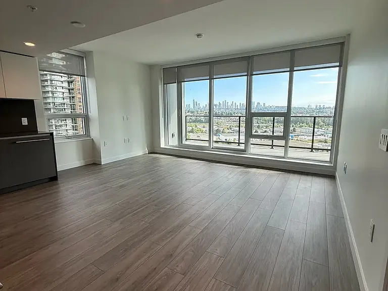 2135 Springer Ave #8 — Photo 4