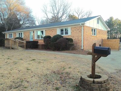482 Belcher Rd, Boiling Springs, SC, 29316