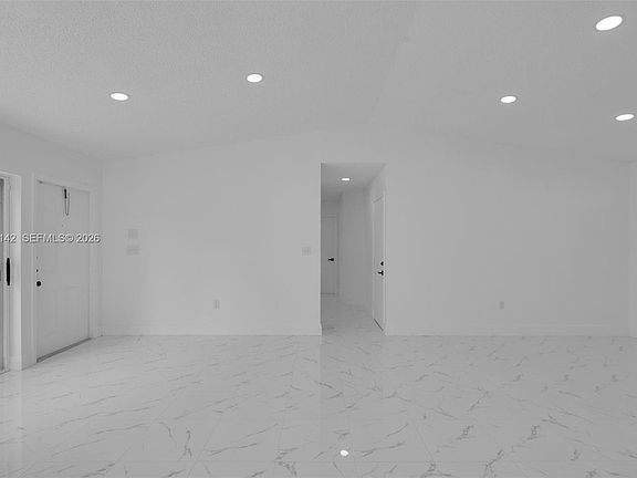 5th image of 16907 SW 142nd Pl