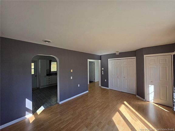 5th image of 337 Howard Rd