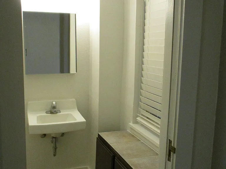 21 N Last Chance Gulch #4E — Photo 3