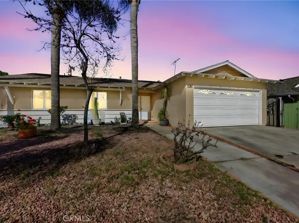 1080 Sapphire Ln, Corona, CA 92882