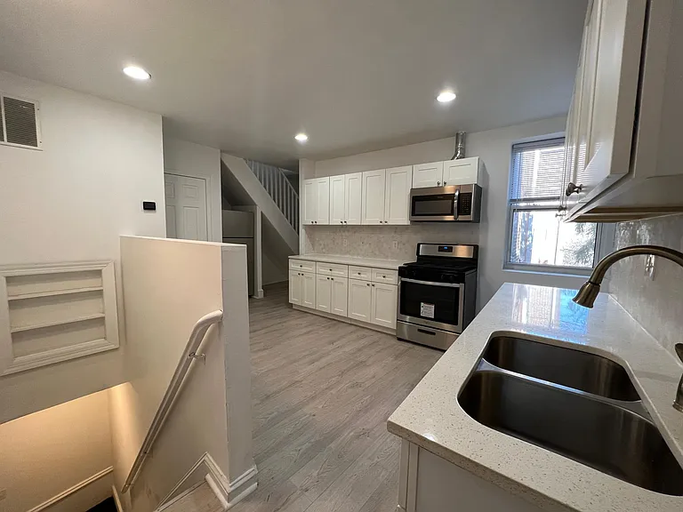 221 Poplar St #A — Photo 7