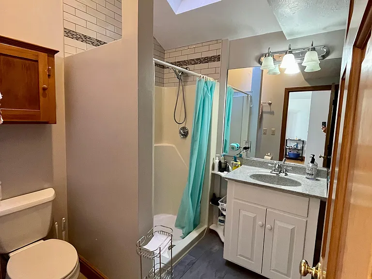 18 Lariviere Rd — Photo 9