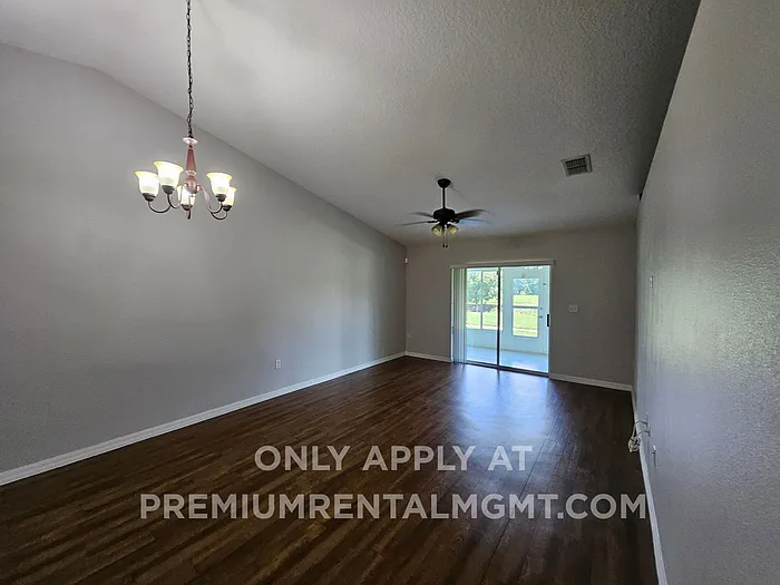 2 bed, 2.0 bath, 1249 sqft, $2,050 — Photo 3