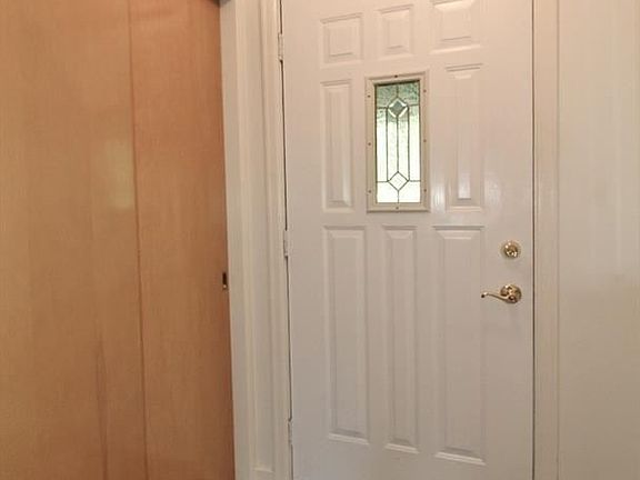 4th image of 600 Park Club Ln