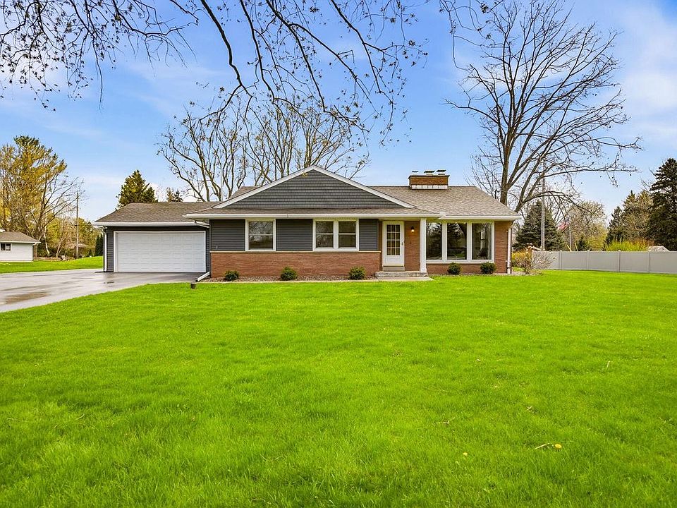 1st image of W228N3952 Crescent DRIVE