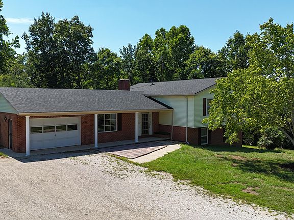 4th image of 1433 Gravel Lick Branch Rd