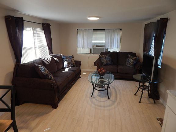2nd image of 11350 SE 44th Ave