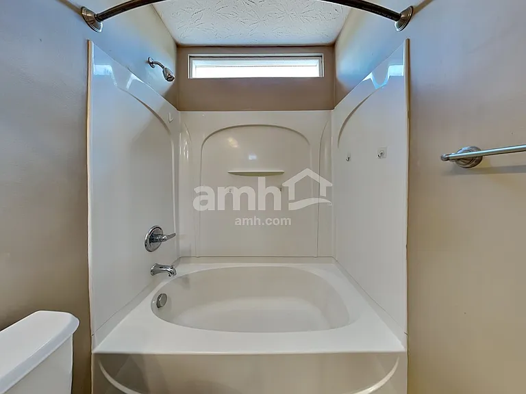 6694 Waverly Park — Photo 17