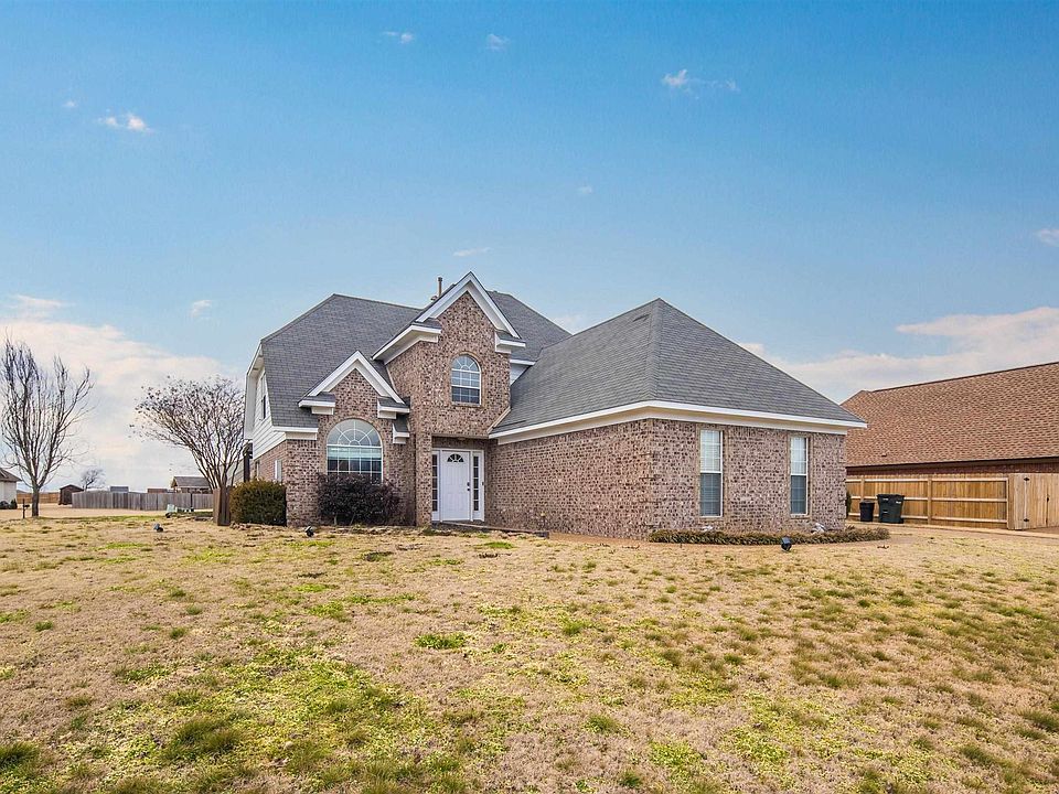 1st image of 25 Tate Dr