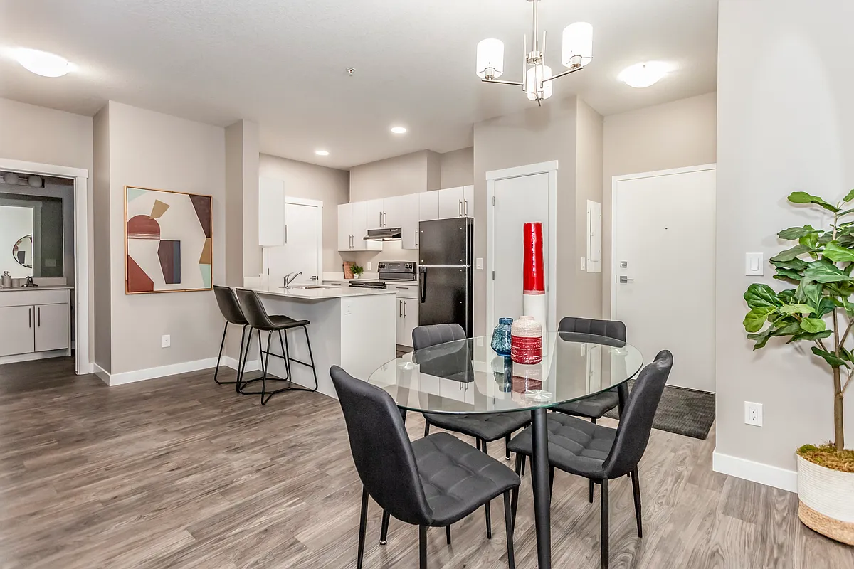 Building Photo - 126 Shillington Cres
