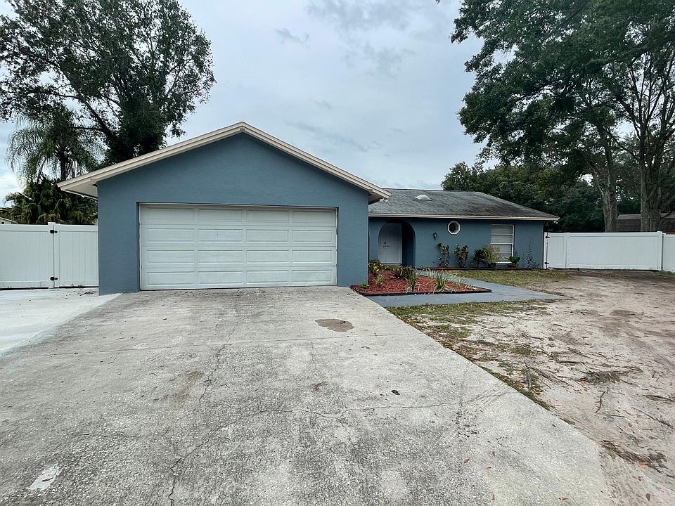 1st image of 6401 Brook Hollow Ct