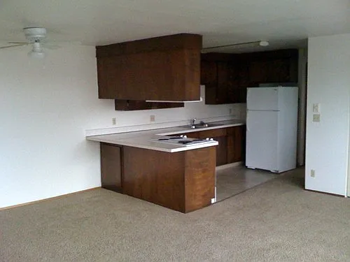 Free Credit**Affordable Rent, Controlled Entry, Garage, Near Hospital & College At Everett, Wa — Photo 4