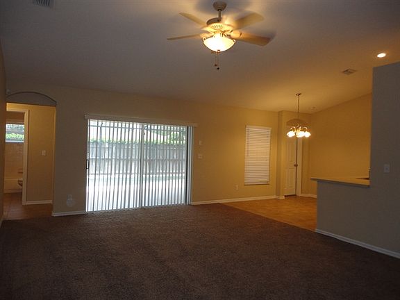 3rd image of 2618 Allwood Ave