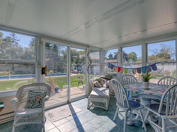 5th image of 14385 W Beechwood Trl