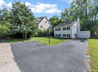 21855 W 4th St, Lake Villa, IL 60046