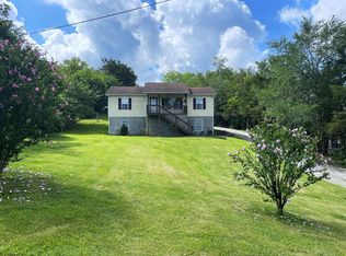 105 Fairlawn Dr, Newport, TN 37821