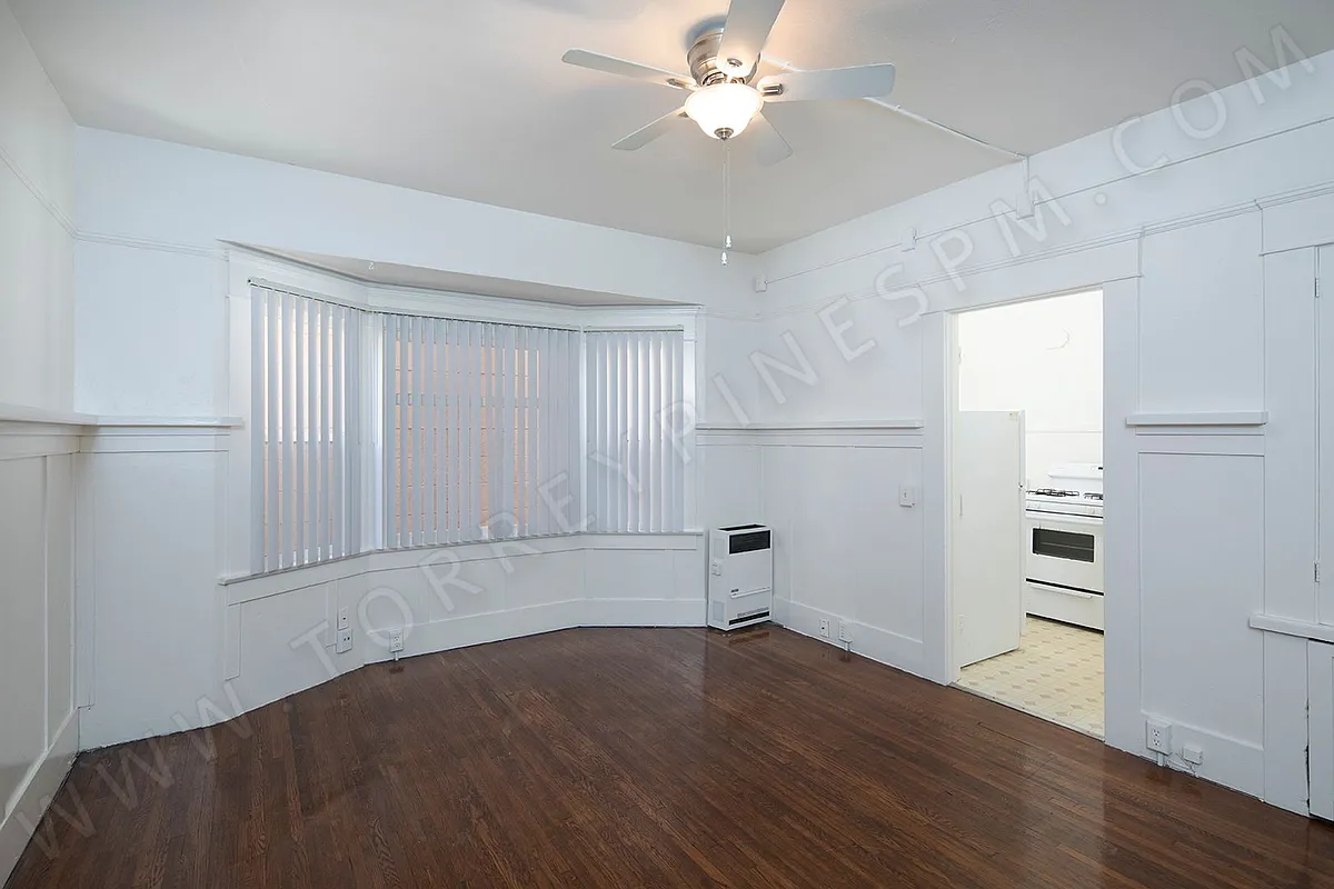 Building Photo - 3970 Goldfinch St.