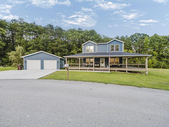 3rd image of 8 Courtney Ln