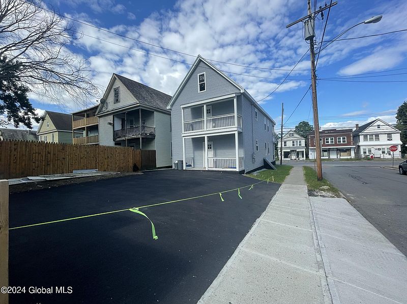 5th image of 1690 Van Vranken Avenue
