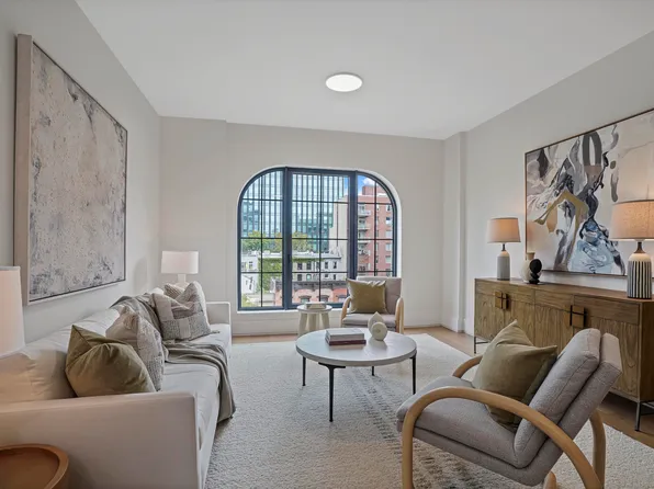 533 Pacific Street image 1 of 18