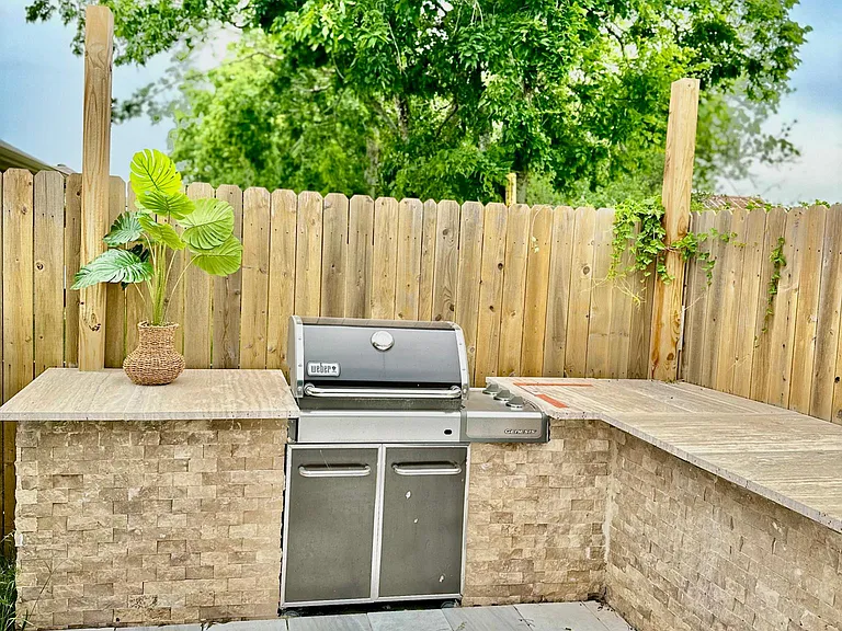 1914 Basil Ct — Photo 13