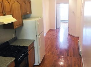 6831 60th St APT 2L, Ridgewood, NY 11385