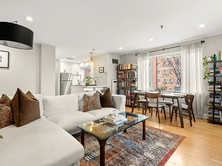 350 North St #20 — Photo 12