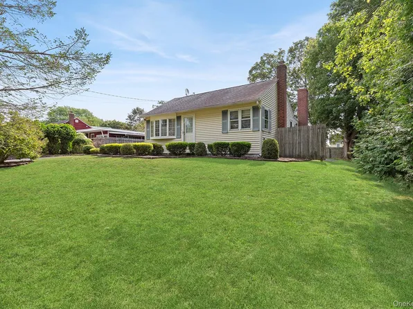 1645 Ruth Road, Mattituck, NY 11952
