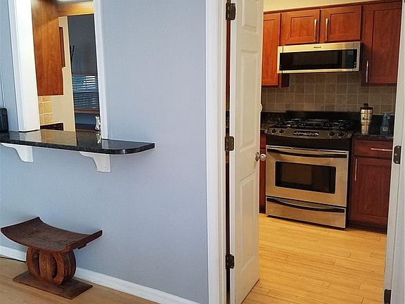 3rd image of 701 Bridge Ln SE